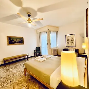 Milano Guest House Милан